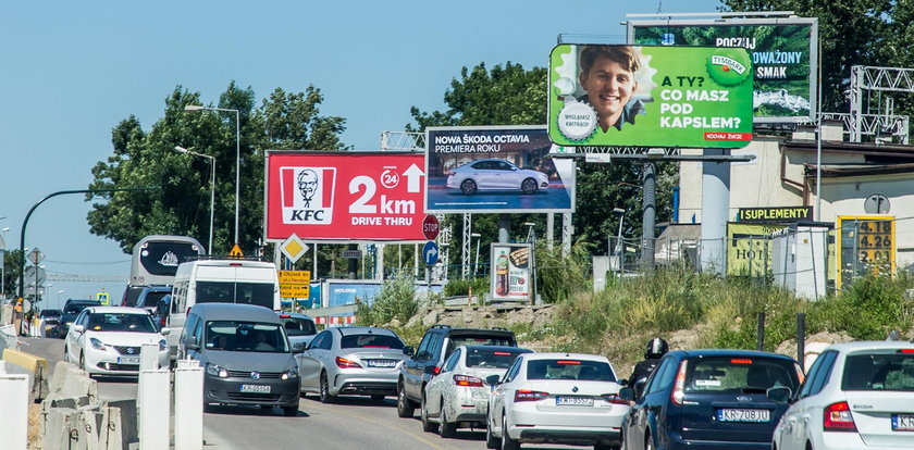 Nielegalne reklamy znikną z ulic Krakowa