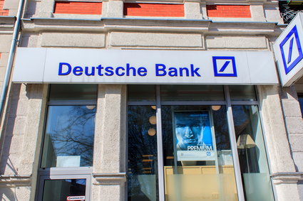 Gigantyczna kara dla Deutsche Bank Polska. "Niedopuszczalne jednostronne zmiany w umowach"
