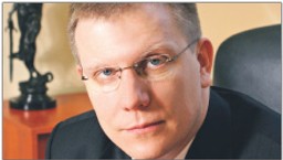 Czy pracodawca musi dać wolne pracownikowi chcącemu honorowo oddać krew