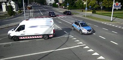 Przy radiowozie zatrzymało się auto. Kierowca prosił o ratunek dla synka [WIDEO]