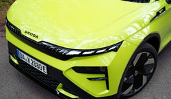 Nowa Skoda wjeżdża do Polski. Ma 340 KM i zaskakuje osiągami. Ile kosztuje?