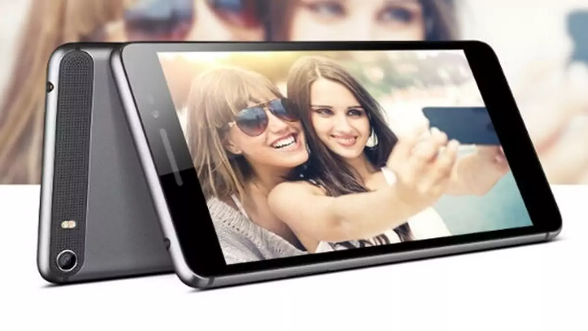 Lenovo prezentuje phablety Phab i Phab Plus (IFA 2015)