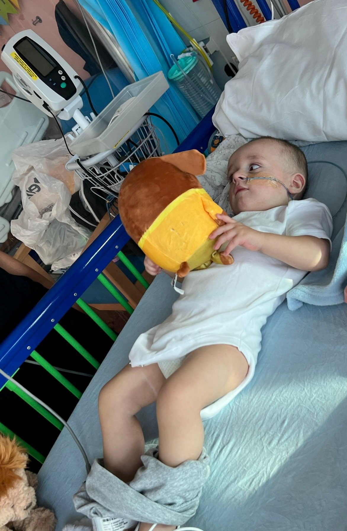 Lennie mal mesiace problémy s dýchaním.