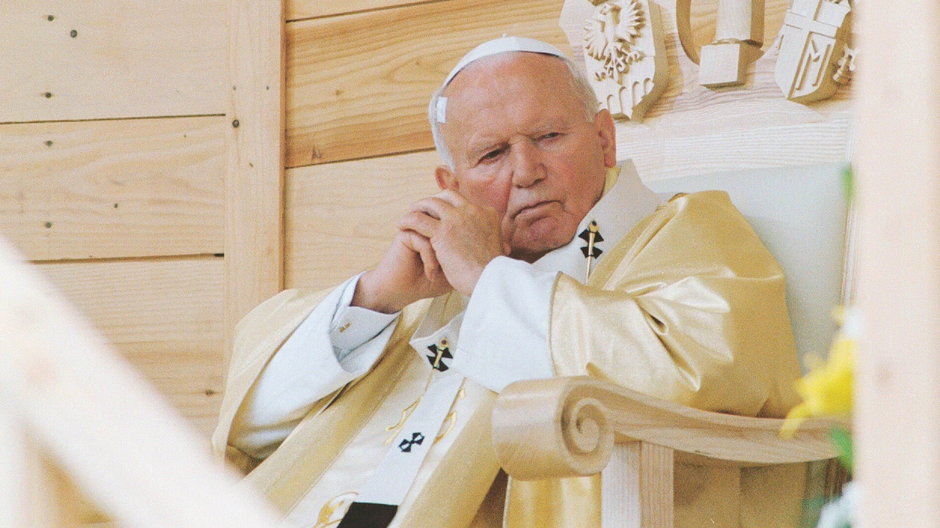 Jan Paweł II podczas pielgrzymki do Polski  [Stary Sącz, 16 czerwca 1999 r.]