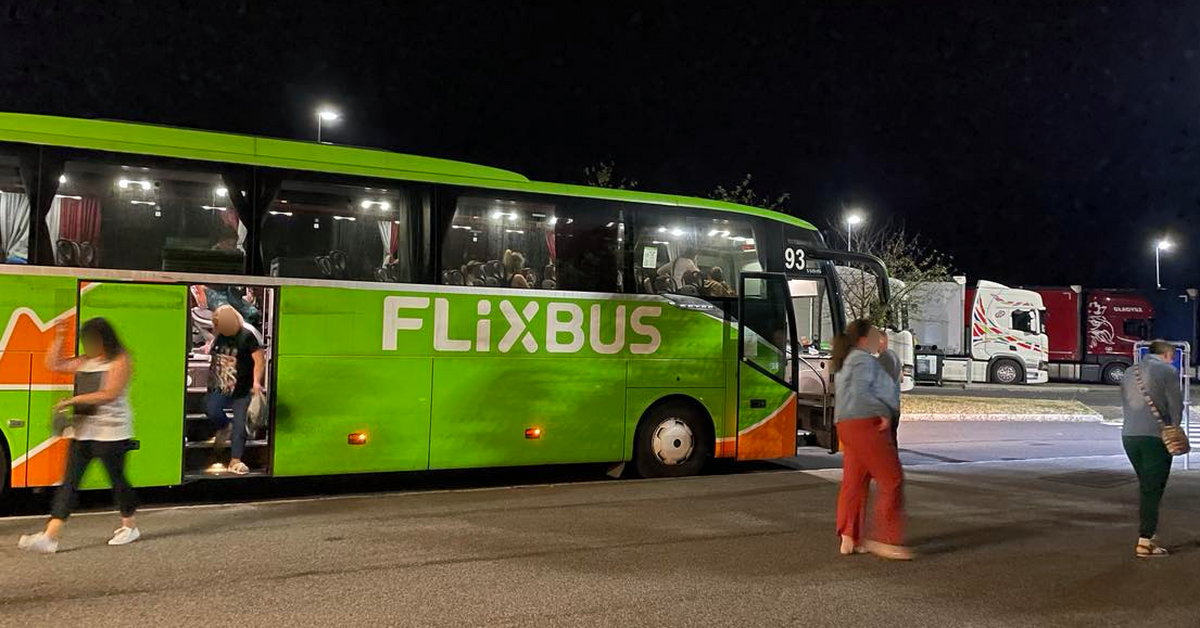FlixBus abandoned a 70-year-old passenger in the middle of the night “in an unknown location”