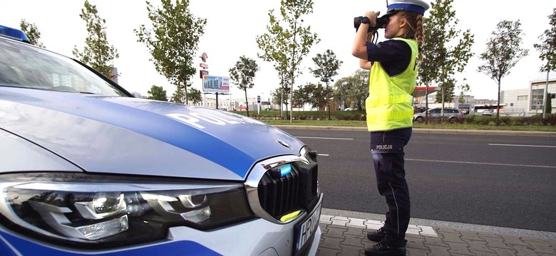 Jazda na zderzaku, poganianie długimi. Kara 30 tys. zł dla takich kierowców