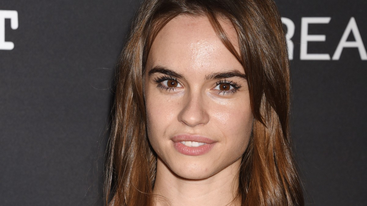 Эми хорват. Эма хорват ema horvath. Emma horwath. Харви зилински. Emma horwath.