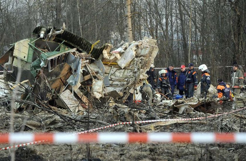 Wojskowa prokuratura ujawnia kulisy prowadzonego śledztwa w sprawie katastrofy prezydenckiego samolotu pod Smoleńskiem