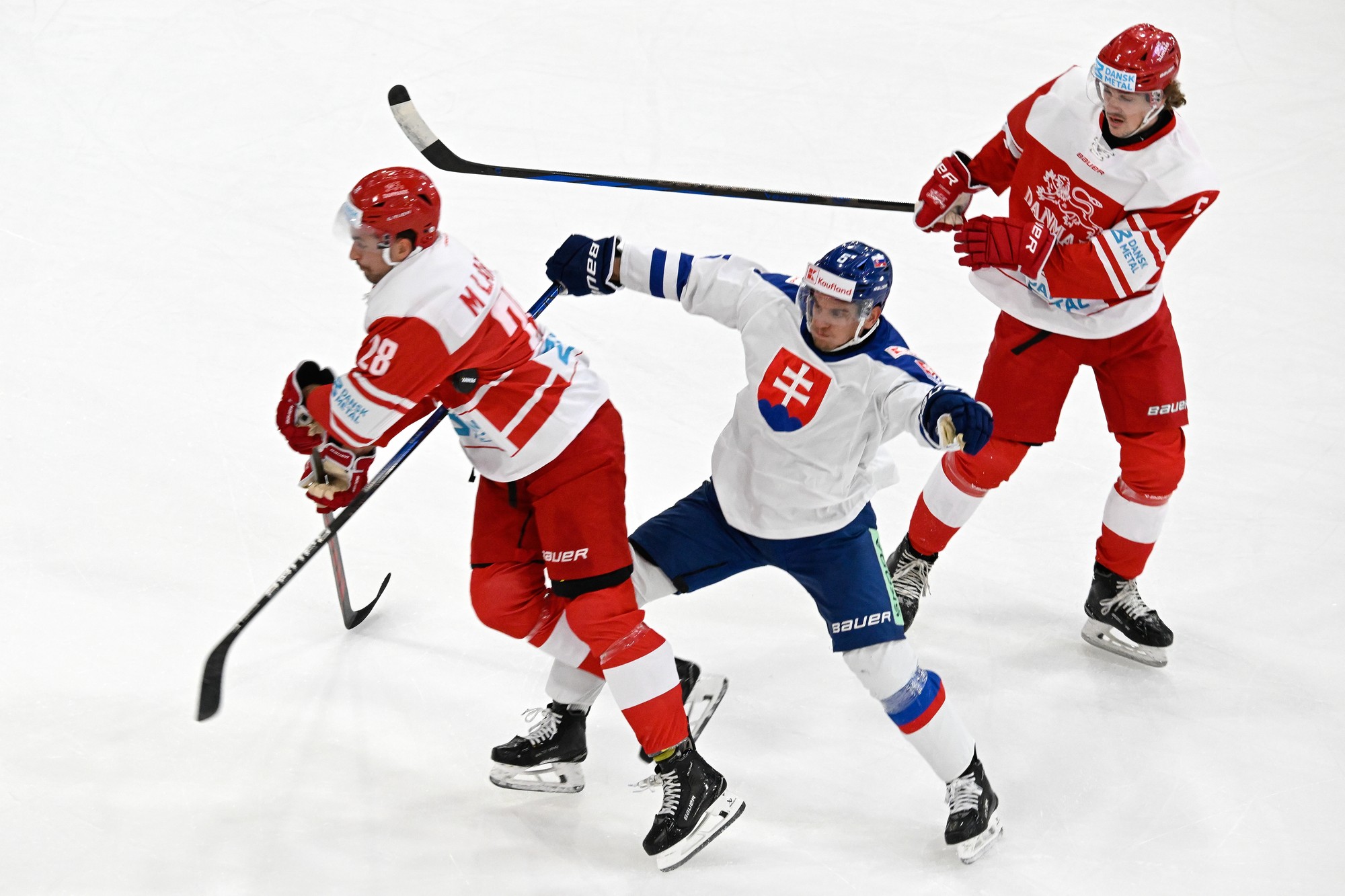 Martin Larsen (Dánsko), Adam Žiak (Slovensko) a Lucas Andersen (Dánsko).