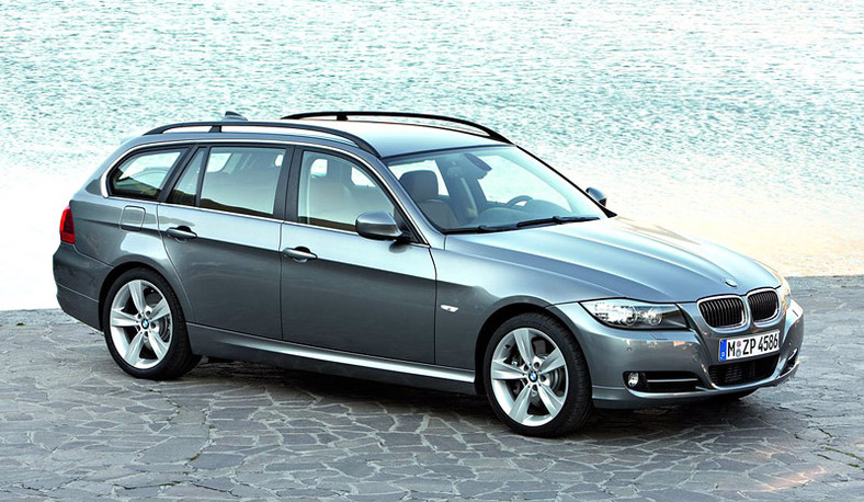 BMW 3: Odmłodzone nadwozie z nową techniką