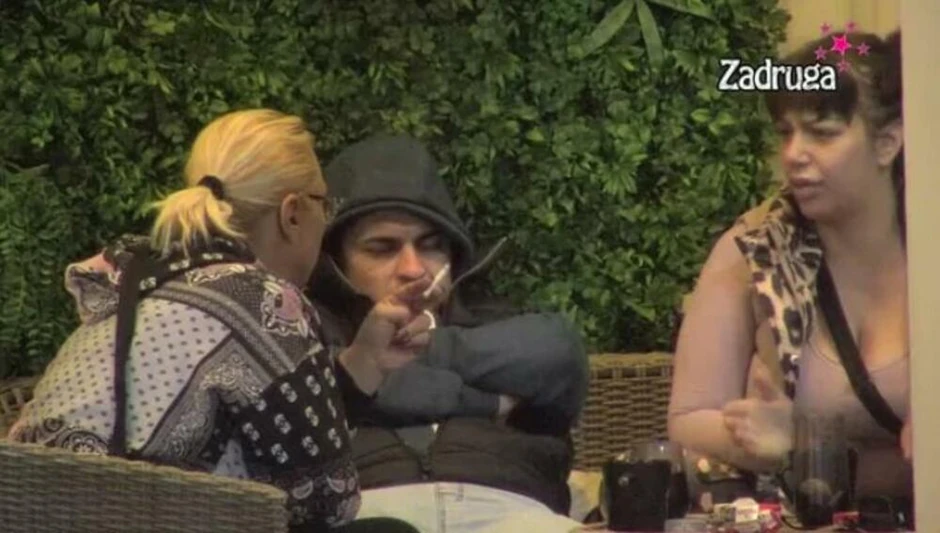 Miljana, Zola i Bebica