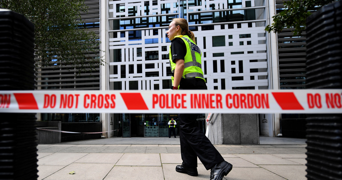 Londyn Atak nożownika przed siedzibą MSW. Jedna osoba