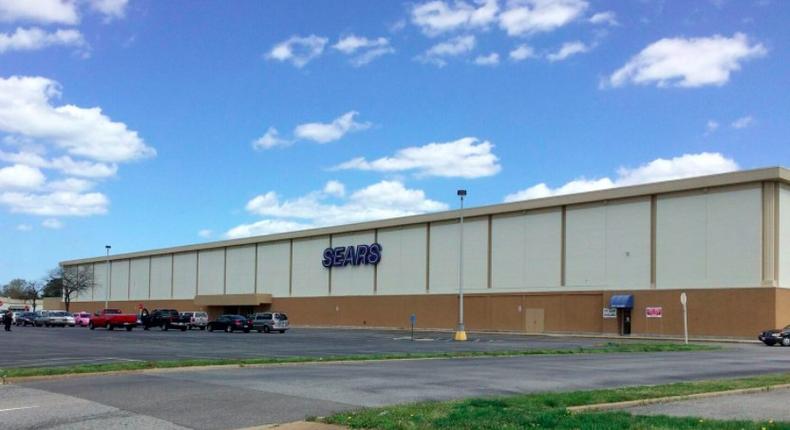 Sears' operational decline is accelerating, according to one analyst.