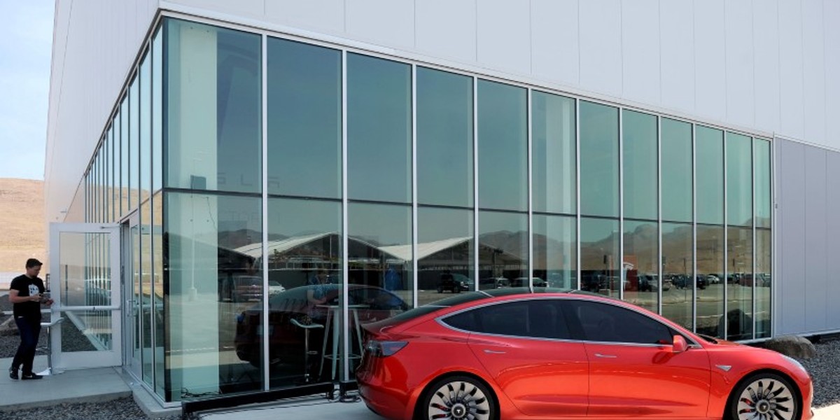 Tesla is desperately trying to avoid 'misperceptions' about its long-awaited Model 3