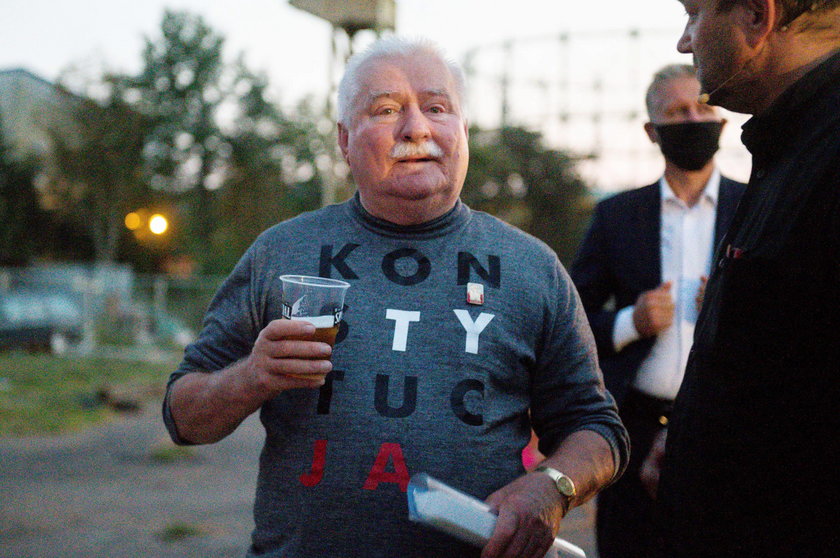 Lech Wałęsa zaraz po spektaklu poszedł na piwo