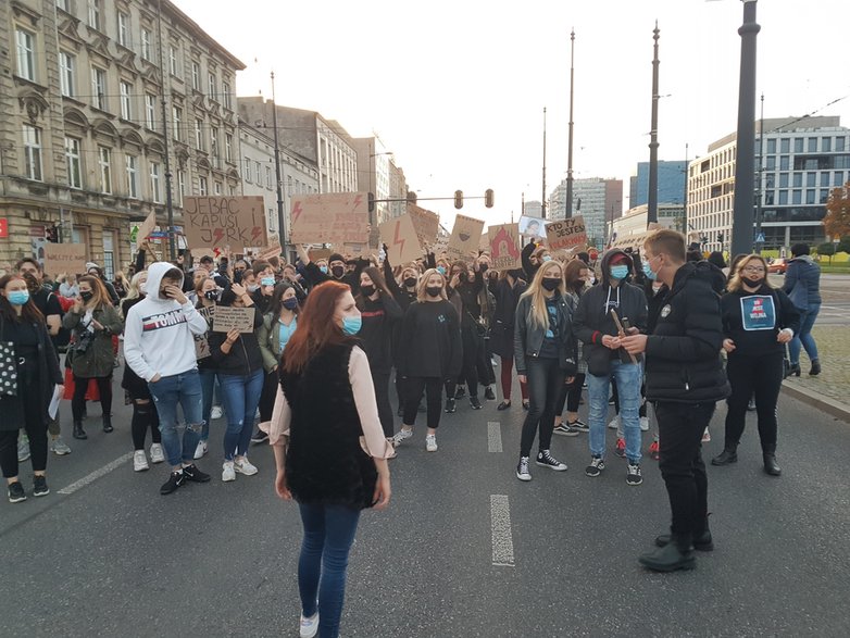 Protest przeciwko zaostrzaniu zapisów ustawy aborcyjnej w Łodzi