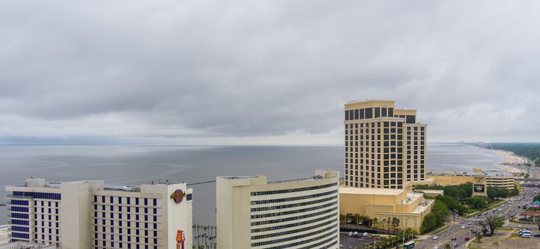 Strzelanina w Missisipi. Trzy osoby zginęły. Sprawca zabarykadował się w budynku