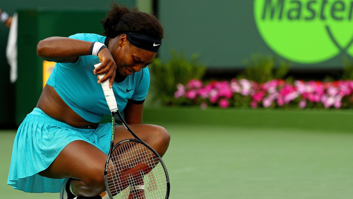 Bardzo słabo zaprezentowała się w poniedziałek liderka światowego rankingu WTA. Serena Williams przegrała w czwartej rundzie turnieju Premier Mandatory w Miami z doświadczoną Rosjanką Swietłaną Kuzniecową 7:6 (3), 1:6, 2:6. W dwóch ostatnich setach mistrzyni grała zdecydowanie poniżej poziomu, do którego przyzwyczaiła kibiców.