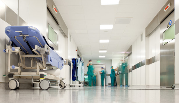 Ponad jedna trzecia publicznych szpitali zamknęła zeszły rok z ujemnym wynikiem finansowym.