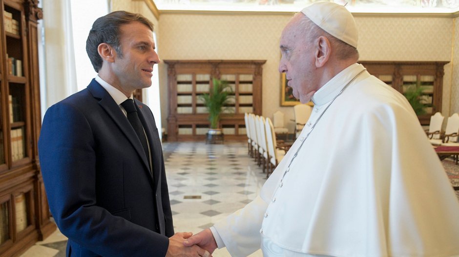 Prezydent Francji Emmanuel Macron oraz Ojciec Święty Franciszek