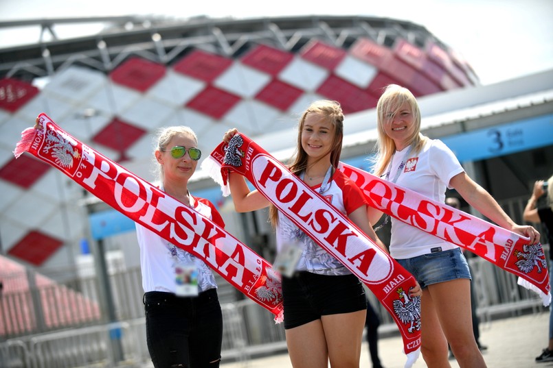 Polscy kibice opanowali Moskwę. Biało-czerwono na ulicach rosyjskiej stolicy