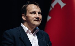 Duda wkręcony przez Rosjan. Sikorski: Rozmowa na poziomie San Escobar, angielski gimnazjalny