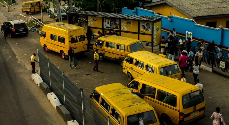A Lagos bus stop by Dami Akinbode (Unsplash)