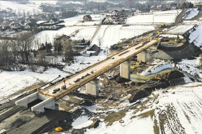 Papierologia może zatrzymać wielkie inwestycje. Branża chce pilnych usprawnień procedur