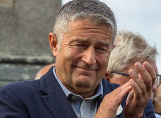 Sąd warunkowo umorzył sprawę Frasyniuka o znieważenie żołnierzy