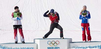 Mistrzyni olimpijska przegrała zakład i zaśpiewała na ulicy!