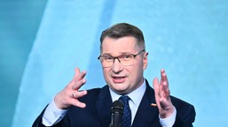 morawiecki w rządzie czarnka? "jest wiele odcinków, na których będzie wykorzystany"