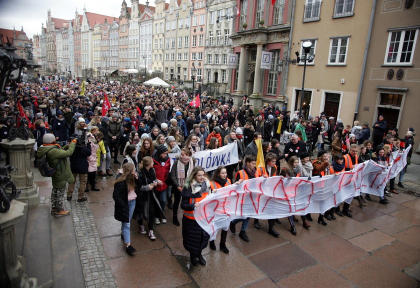 Młodzi ponad podziałami w marszu przeciwko nienawiści