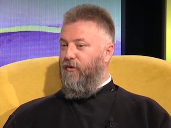 Otac Predrag Popović