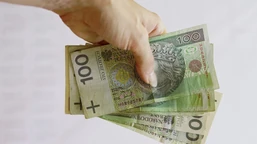 renta chorobowa po 50-tce. komu przysługuje i ile wynosi?