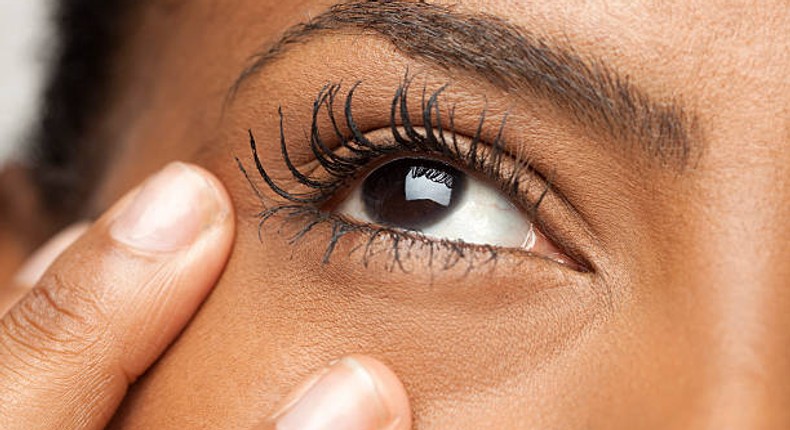 5 ways to grow long eyelashes