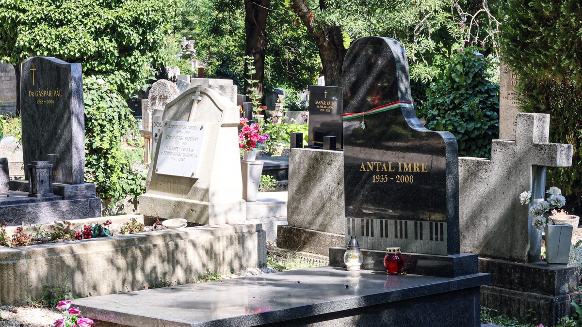 Ma lenne 89 éves Antal Imre: így néz ki most a sírja – fotók