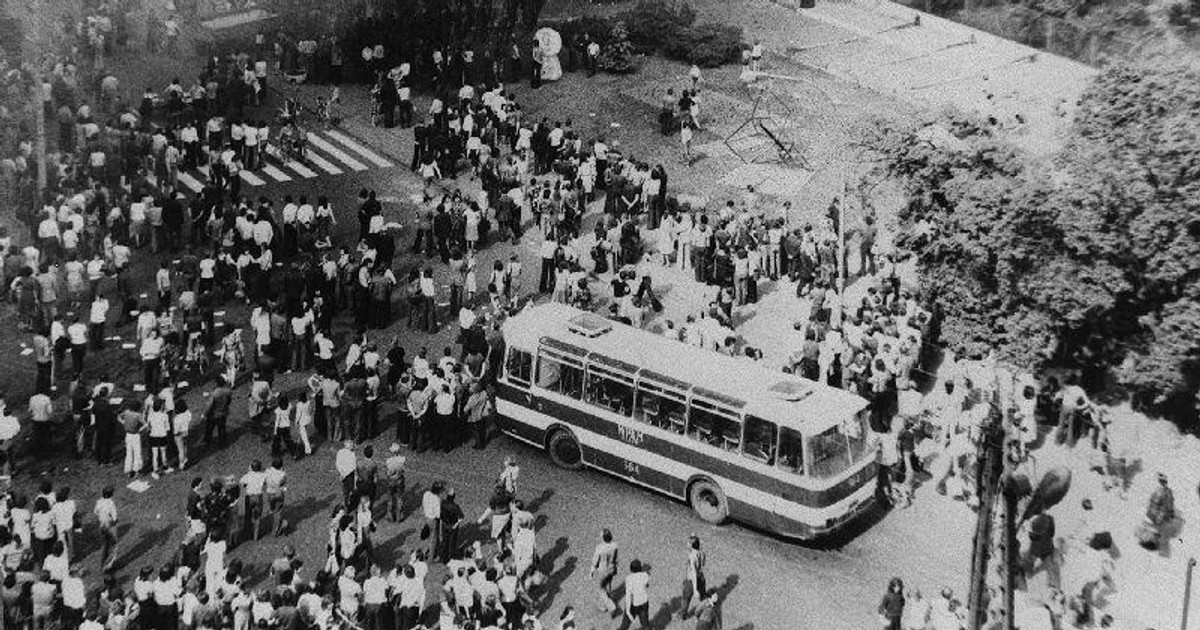 Represje władz PRL po strajkach w czerwcu 1976 były bardzo brutalne. Tak brutalne, iż obróciły się przeciw władzom