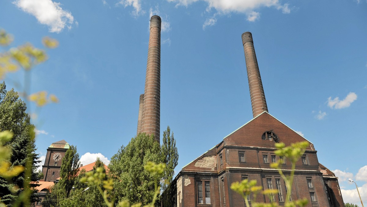 Monumentalną zabytkową Elektrociepłownię Szombierki w Bytomiu sprzedał koncern Fortum prywatnemu inwestorowi. Spółka Rezonator deklaruje zamiar urządzenia tam w kolejnych latach "innowacyjnego parku muzycznego"; rodzaj centrum rozrywki np. z teatrem 3D.