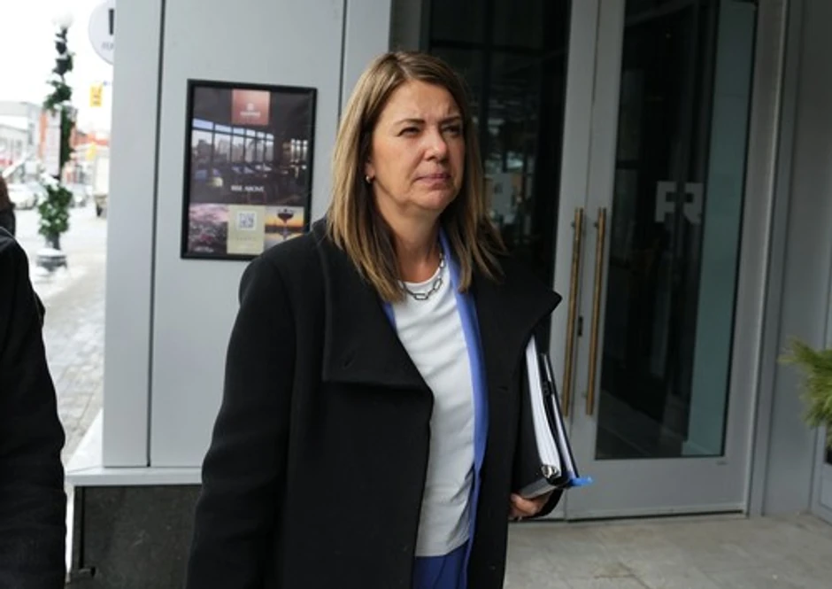 Premijerka Alberte Danijel Smit