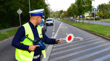 Akcja "Prędkość" w czwartek na polskich drogach. Policjanci będą prowadzić działania kontrolno - prewencyjne