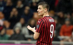 Liga włoska: Piątek wygwizdany, remis Milanu z Napoli, zwycięstwo Juventusu