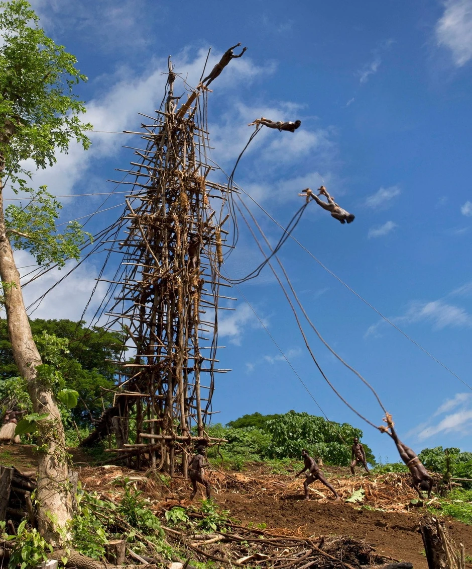 Opasan plemenski običaj