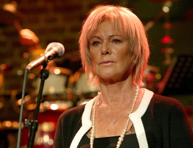 Anni-Frid Lyngstad w 2004 roku