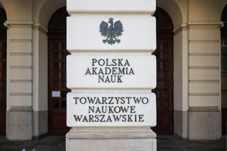 Ile zarabia fizyk w Polsce? Kontrowersyjne ogłoszenie o pracę w IF PAN