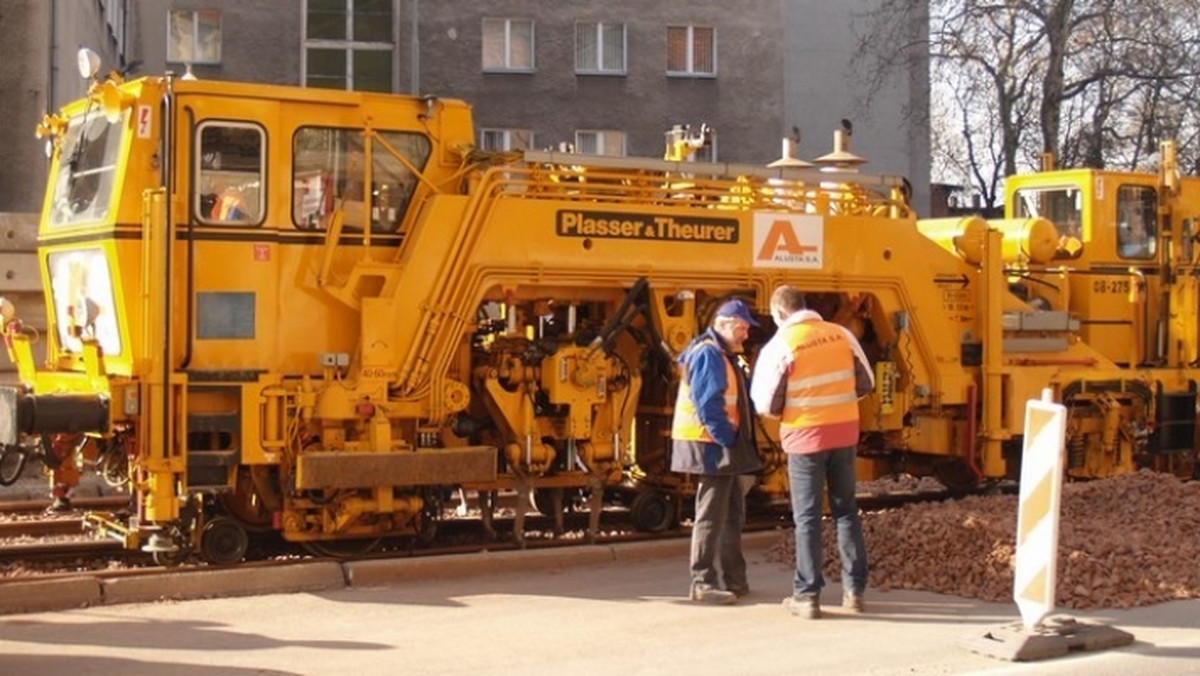 Starołęka, Trasa Piątkowska, Warszawska, Przybyszewskiego, Reymonta i Strzelecka - to miejsca, gdzie pasażerowie miejskiej komunikacji mogą tego lata spodziewać się utrudnień w ruchu. Bo właśnie tam w tym roku będą prowadzone prace remontowe torowisk.