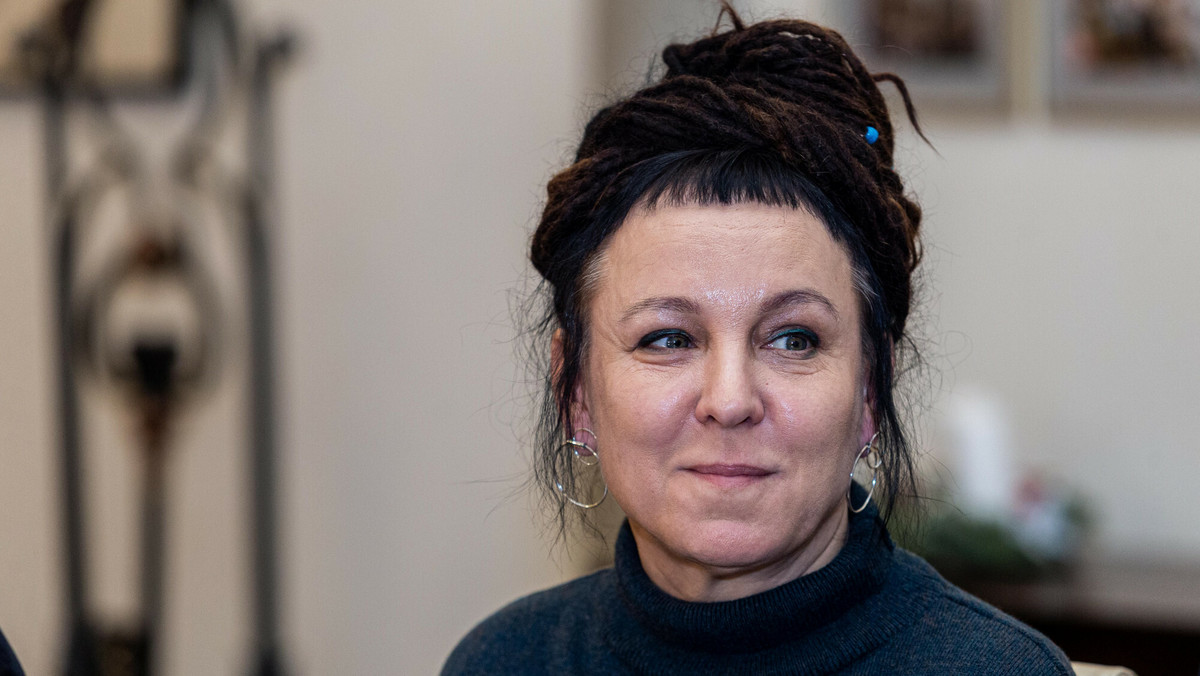 Olga Tokarczuk. Będzie aukcja zniszczonych książek. Kiedy?