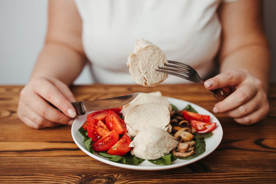 Diety low carb nie są fizjologicznie ani klinicznie lepsze od diet o wyższej zawartości węglowodanów