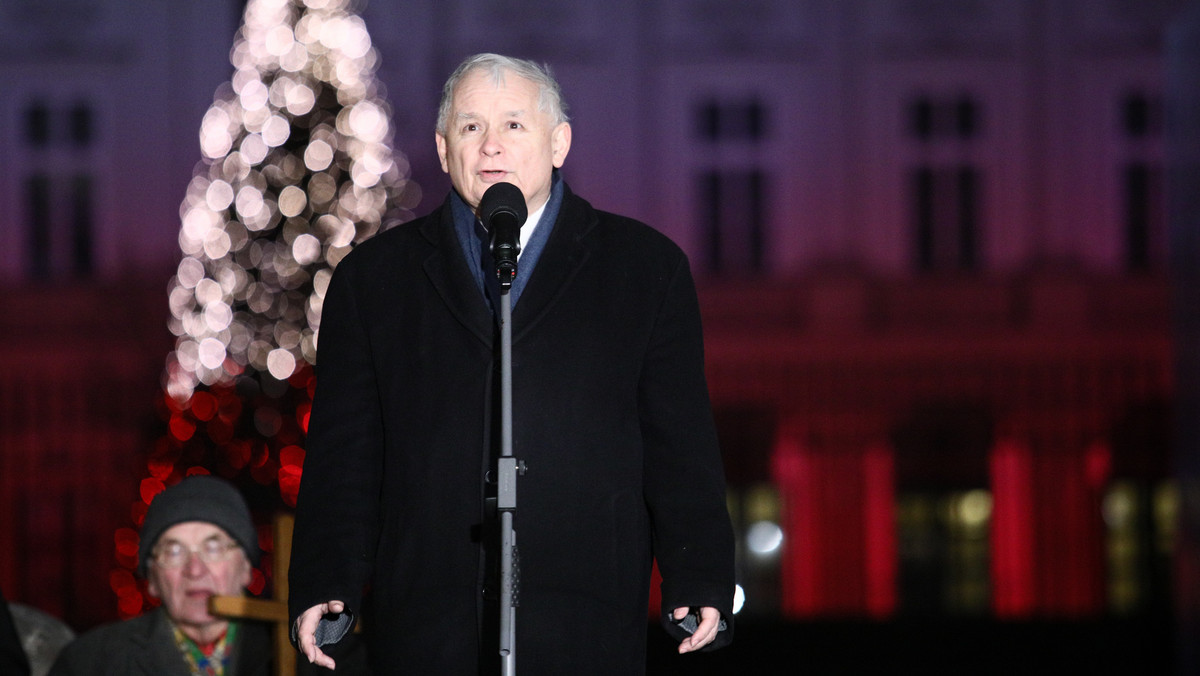 Przewidujemy, że pomnik śp. prezydenta Lecha Kaczyńskiego w Warszawie stanie 10 listopada tego roku - powiedział prezes PiS Jarosław Kaczyński. Wyraził nadzieję, że do 10 kwietnia zostanie wbudowany kamień węgielny pod ten pomnik.