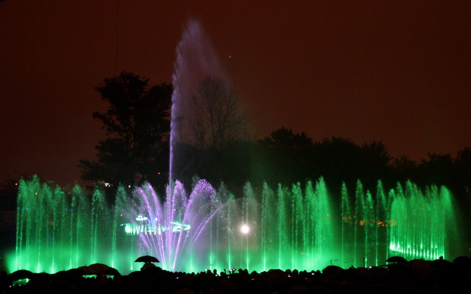 WARSZAWA MULTIMEDIALNY PARK FONTANN OTWARCIE