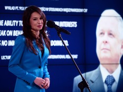 Od pasa w dół katastrofa! Marta Kaczyńska ofiarą jednego z najczęstszych błędów stylizacyjnych